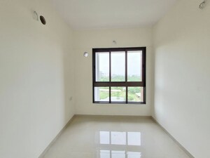 Room in 1.5 BHK Apartment at Runwal My City, Manpada – for Rent