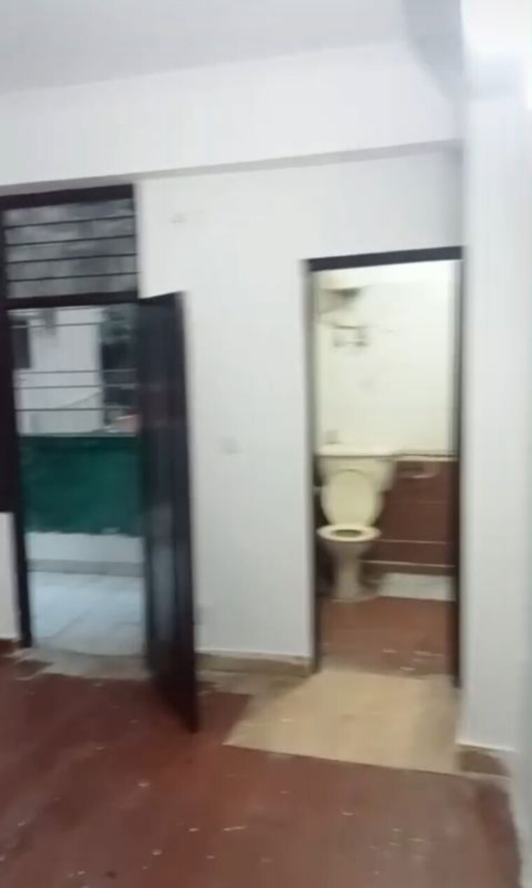 Room, amrapali-royal 2 Bedroom 967 Sq.Ft. Apartment In Vaibhav Khand Ghaziabad 10779579