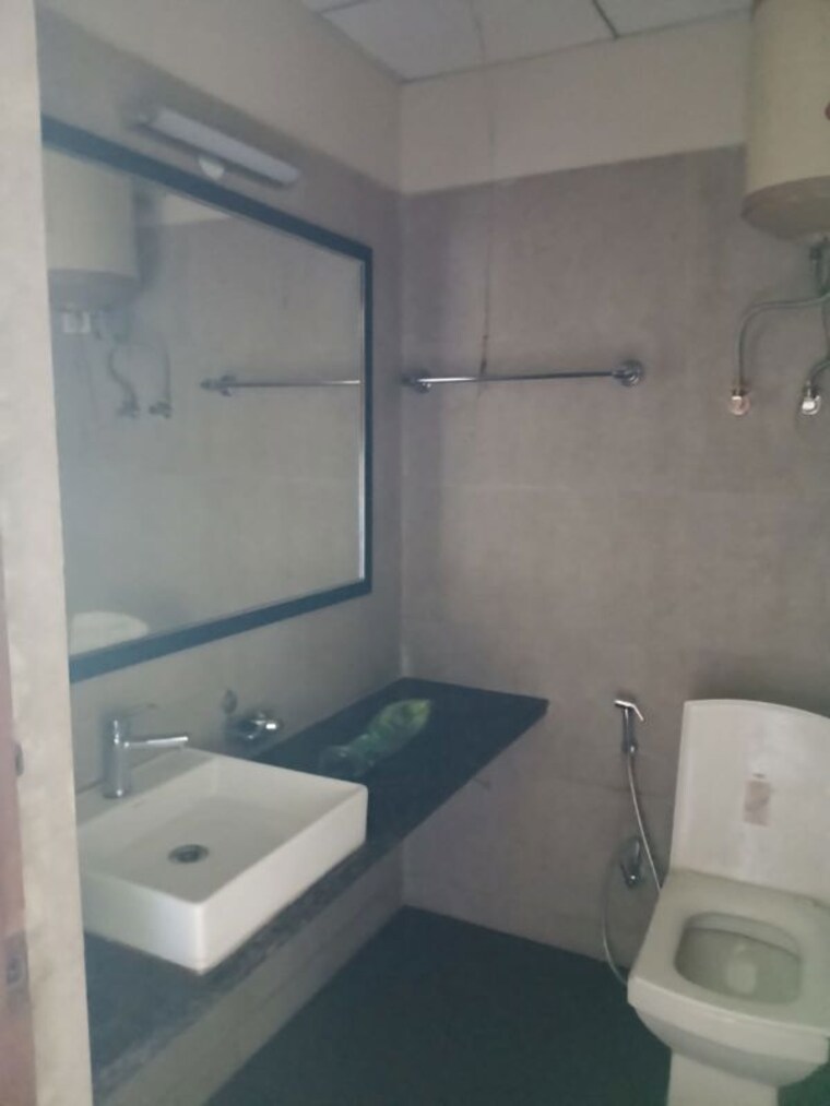 Bathroom, paramount-golfforeste Studio 435 Sq.Ft. Apartment In Zeta I Greater Noida Greater Noida 10779592
