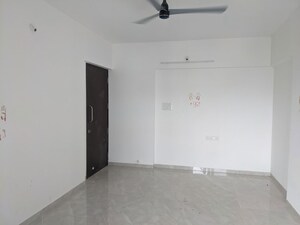 Room in 2 BHK Apartment at RR Lunkad 66 Avenue, Pimple Nilakh – for Rent