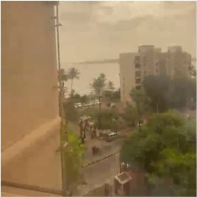 Balcony, everest-apartment-andheri 3 Bedroom 1100 Sq.Ft. Apartment In Andheri West Mumbai 10771128