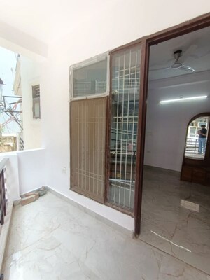 1 BHK Builder Floor For Rent in Saket
