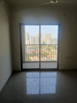 Room in 1 BHK Apartment at Mahindra Tathawade, Tathawade – for Rent