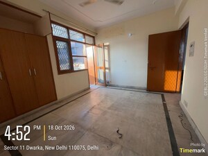 Room in 3 BHK Apartment at Sector 11 Dwarka – for Sale