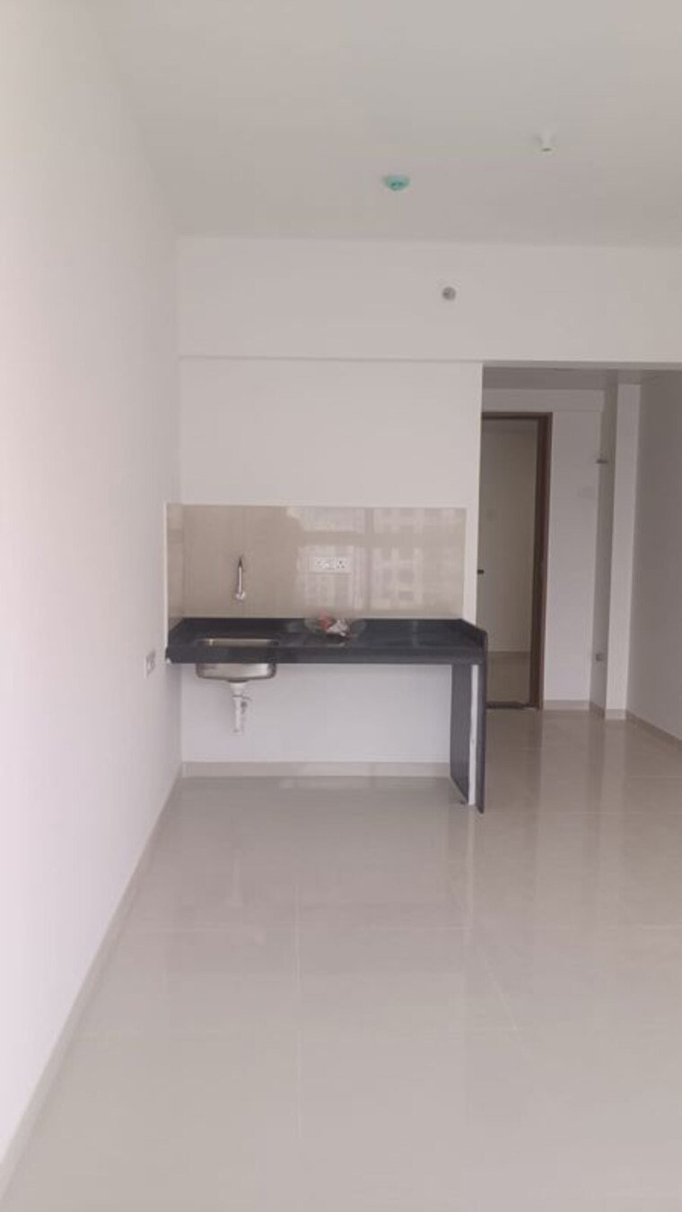Kitchen, vilas-javdekar-indilife Studio 200 Sq.Ft. Apartment In Wakad Pune 10779660