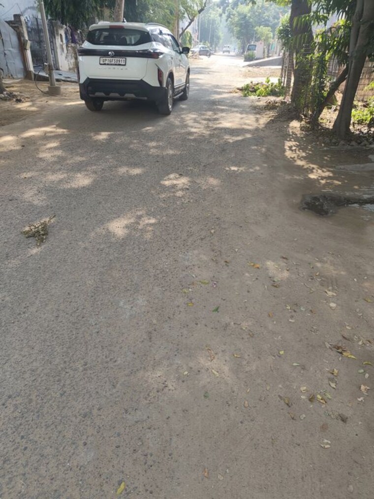  Parking, sector 37 greater noida 2 Bedroom 120 Sq.Mt. Independent House In Sector 37 Greater Noida Greater Noida 10779648