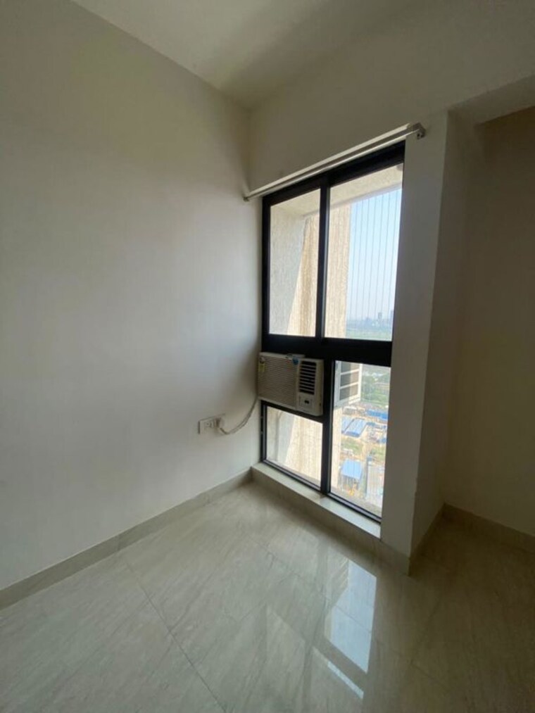 Room, lodha-crown-quality-homes 1 Bedroom 317 Sq.Ft. Apartment In Majiwada Thane 10779665