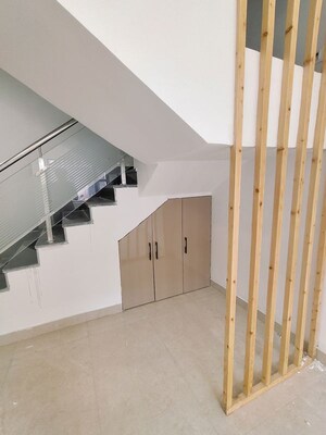 Staircase in 3 BHK Apartment at Patiala Road – for Rent