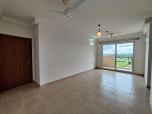 Room in 2 BHK Apartment at Bhartiya Nikoo Homes, Thanisandra Main Road – for Rent