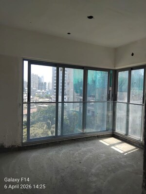 Room in 3 BHK Apartment at Siddhivinayak Habitats, Dadar West – for Sale