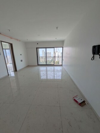 2 BHK Apartment For Rent in Louisandra Apartment in Dadar West, Mumbai