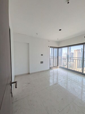 Room in 2 BHK Apartment at Louisandra Apartment, Dadar West – for Rent
