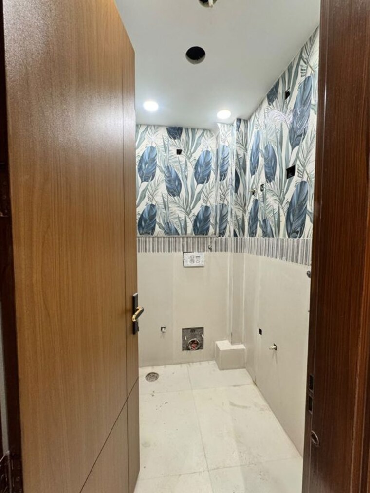 Team Area, dwarka mor 2 Bedroom 60 Sq.Yd. Builder Floor In Dwarka Mor Delhi 10779737