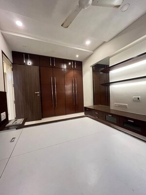Master Bedroom in 2 BHK Apartment at Jaycee Karan , Versova – for Rent
