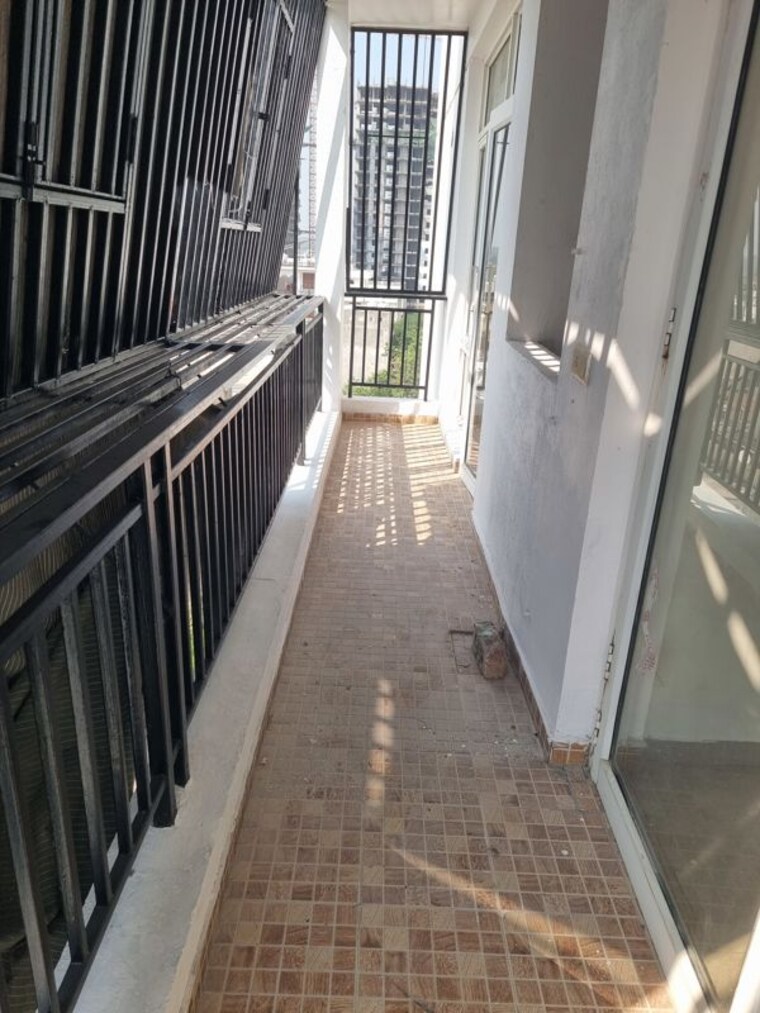 Balcony, omaxe-r2 3 Bedroom 995 Sq.Ft. Apartment In Gomti Nagar Lucknow 10779757
