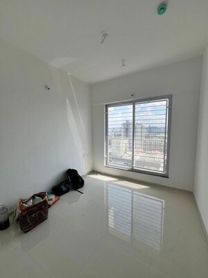 Room in 2.5 BHK Builder Floor at Goel Ganga Altus, Kharadi – for Rent