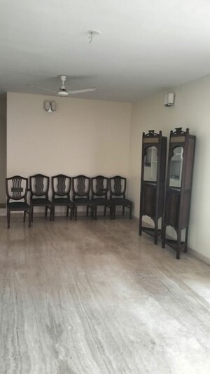 Room in 3 BHK Apartment at Flower Valley Apartment, Wanowrie – for Rent