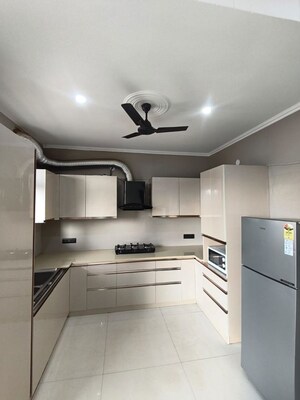 Kitchen in 3 BHK Builder Floor at Sector 57 – for Rent
