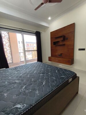 Bedroom in 3 BHK Builder Floor at Sector 57 – for Rent