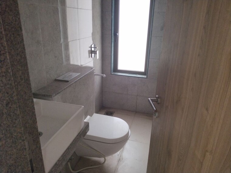 Bathroom, birla-vanya 3 Bedroom 877 Sq.Ft. Apartment In Kalyan West Thane 10779802