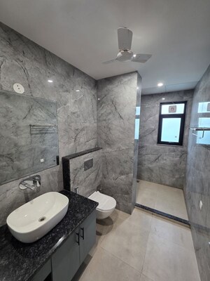 Kitchen in 3 BHK Builder Floor at Sector 57 – for Rent