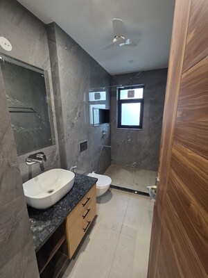 Kitchen in 3 BHK Builder Floor at Sector 57 – for Rent