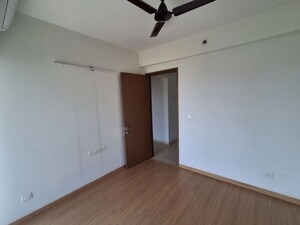 Room in 5 BHK Independent House at Habitat 44, Sector 44 – for Rent