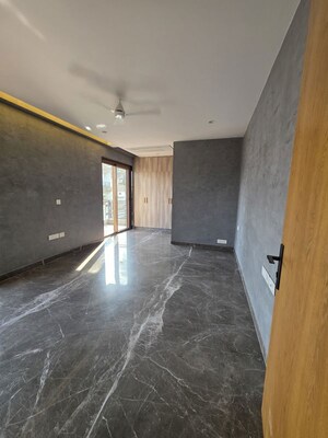 Kitchen in 3 BHK Builder Floor at Sector 56 – for Rent