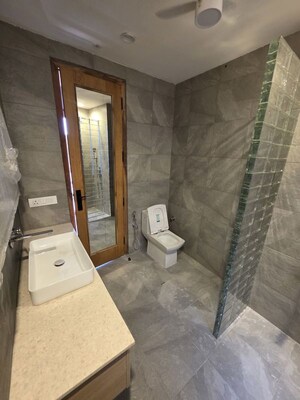 Furnished Amenities in 3 BHK Builder Floor at Sector 56 – for Rent