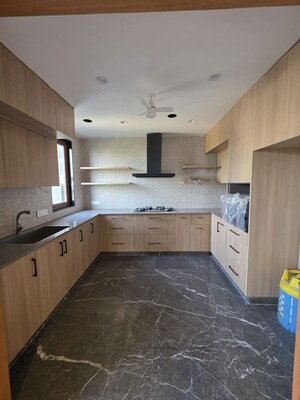 Building Lobby in 3 BHK Builder Floor at Sector 56 – for Rent