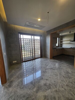 Kitchen in 3 BHK Builder Floor at Sector 56 – for Rent