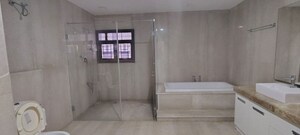 Bathroom in 4 BHK Villa at Prestige Tech Vista, Kadubeesanahalli – for Rent