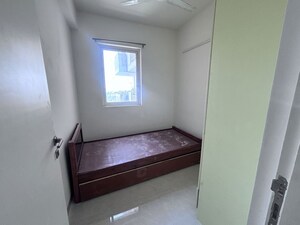 Furnished Amenities in 2 BHK Apartment at M3M Marina, Sector 68 – for Rent
