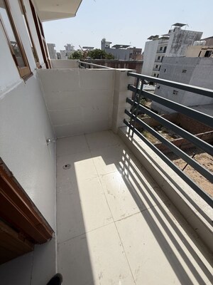 Balcony in 2 BHK Builder Floor at Ansal Plaza Sector-23, Sector 23 – for Rent