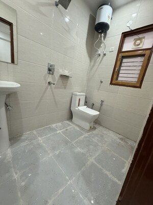 Attached Bathroom in 2 BHK Builder Floor at Ansal Plaza Sector-23, Sector 23 – for Rent