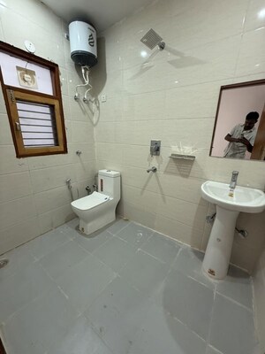 Bathroom in 2 BHK Builder Floor at Ansal Plaza Sector-23, Sector 23 – for Rent