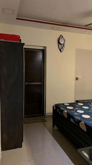 1 RK Apartment For Rent in Pratap Apartment Borivali, Borivali East