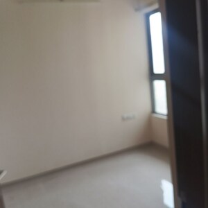 Room in 1 BHK Apartment at Piramal Vaikunth, Balkum Pada – for Rent