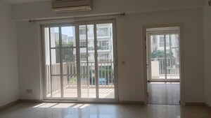 Room in 3 BHK Apartment at Emaar The Palm Drive-The Premier Terraces, Sector 66 – for Rent