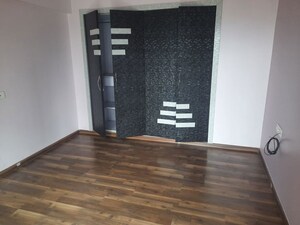 Room in 2 BHK Apartment at Siddhi Highland Haven, Balkum Pada – for Sale