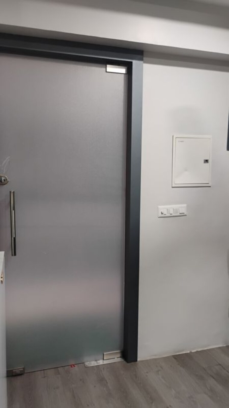 Other, sultanpur road Commercial Office Space 950 Sq.Ft. In Sultanpur Road Lucknow 10779967