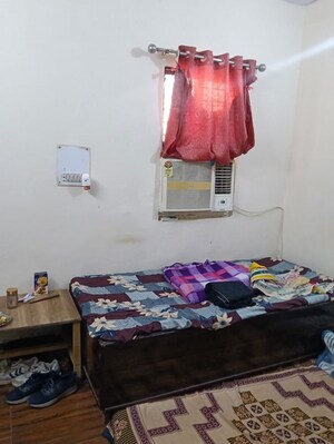 Bedroom in 1 RK Apartment at Sector 16b Dwarka – for Rent