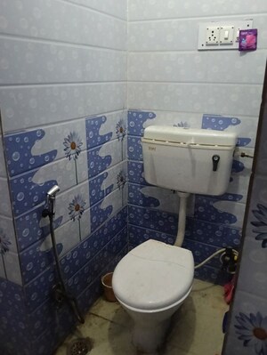Attached Bathroom in 1 RK Apartment at Sector 16b Dwarka – for Rent