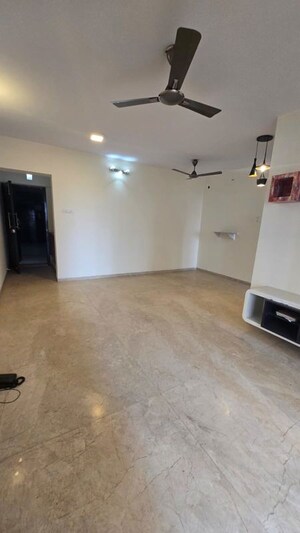 Room in 2 BHK Apartment at Dosti Group Imperia, Manpada – for Sale