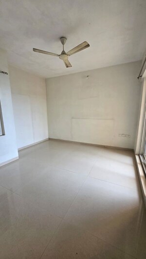 2 BHK Apartment For Sale in Dosti Group Imperia, Manpada