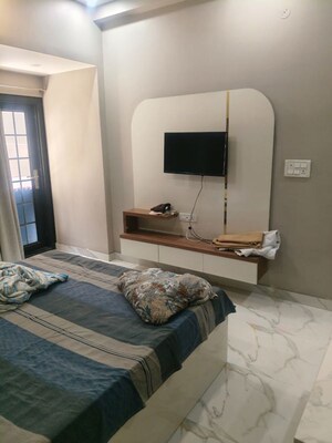 Bedroom in 2 BHK Builder Floor at Palam Vihar – for Rent