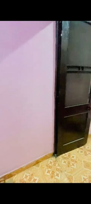 Furnished Amenities in Studio Apartment at Sector 16b Dwarka – for Rent