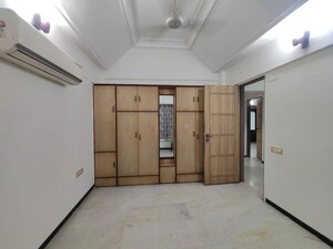 Room in 4 BHK Villa at Hiranandani Gardens Eden Bungalows, Powai – for Rent