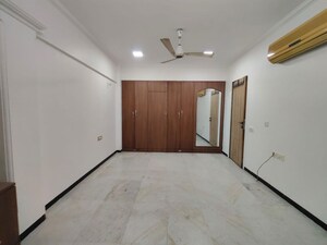 Room in 4 BHK Villa at Hiranandani Gardens Eden Bungalows, Powai – for Rent