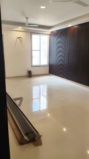 2 BHK Builder Floor For Rent in Sector 23